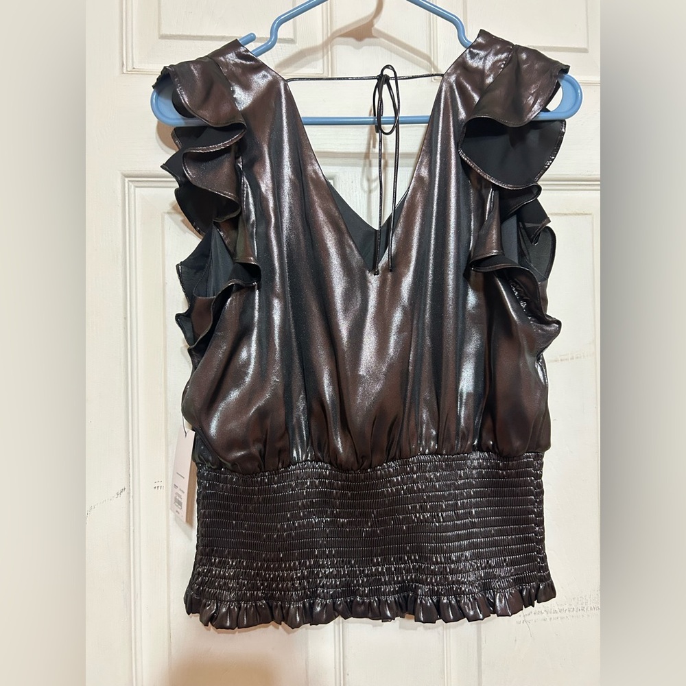 NWT Nine West sleeveless ruffle smocked hem top metallic gunmetal size M - Picture 2 of 8